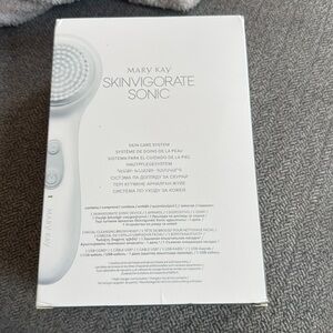 MARY KAY SKINVIGORATE SONIC SKINCARE SYSTEM - NEW!